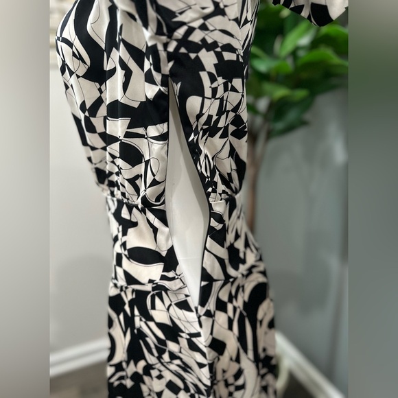 New Future Collective with Kahlana Barfield Brown asymmetrical a-line dress S - Picture 7 of 10